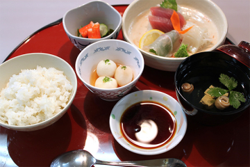 昼食